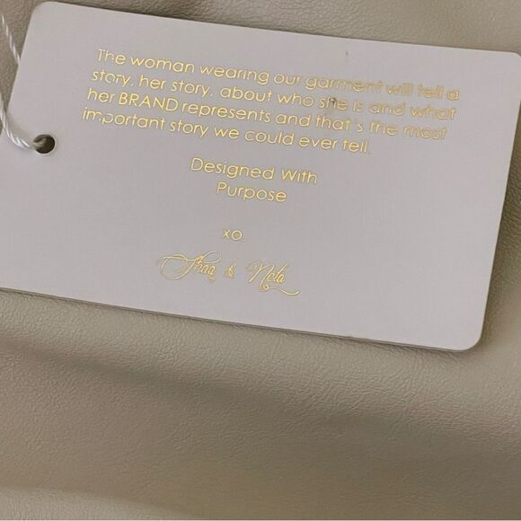 NWT The Brand Label Cropped Top Puffy Sleeve Blouse Cream Color Size XXL - Picture 4 of 16